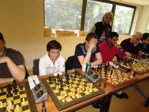 Auguste va tenter de poser un piège rusé à Marie... mais elle aura vu un coup plus loin !